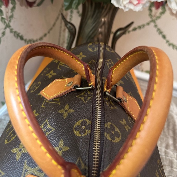 Louis Vuitton Speedy 35 - Authentic - Picture 7 of 16